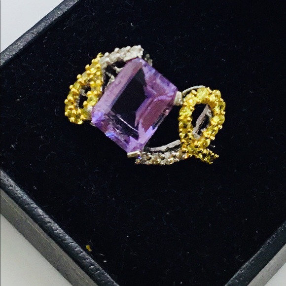 Ladies Amethyst, Sapphire and Diamond Ring - Picture 2 of 3